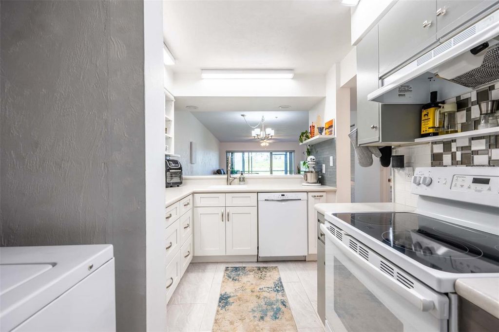 Image 28 of property listing at 462 BOUCHELLE DRIVE 104, New Smyrna Beach, FL 32169