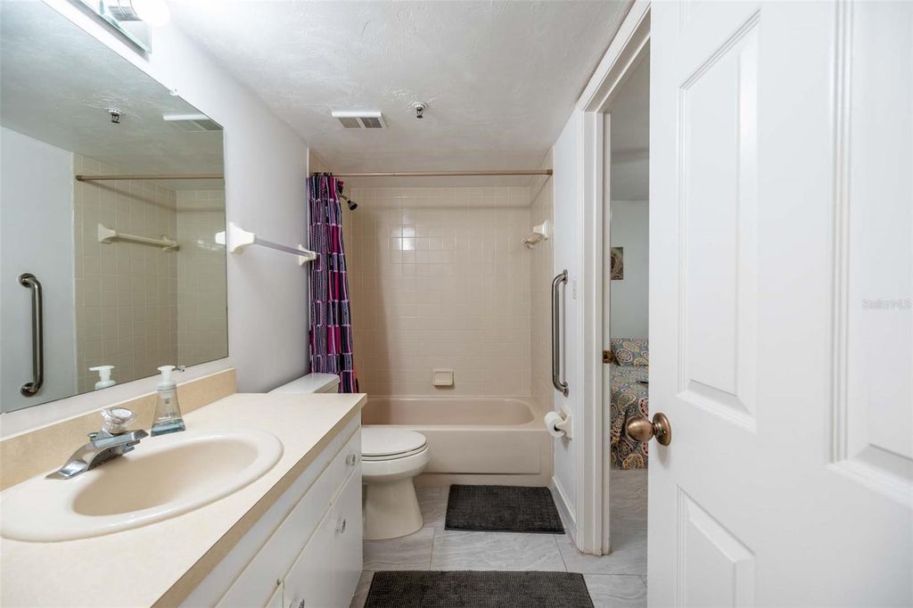 Image 43 of property listing at 462 BOUCHELLE DRIVE 104, New Smyrna Beach, FL 32169