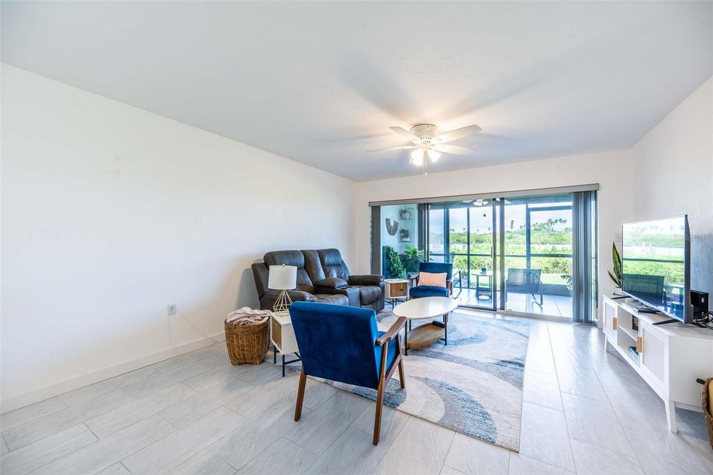 Image 45 of property listing at 462 BOUCHELLE DRIVE 104, New Smyrna Beach, FL 32169