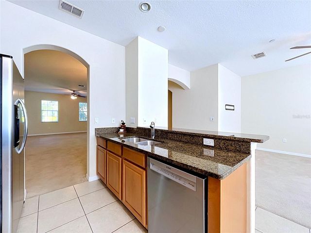 10144 ARBOR RUN DRIVE 31, Tampa, FL 33647