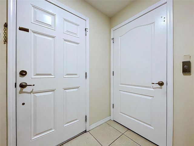10144 ARBOR RUN DRIVE 31, Tampa, FL 33647