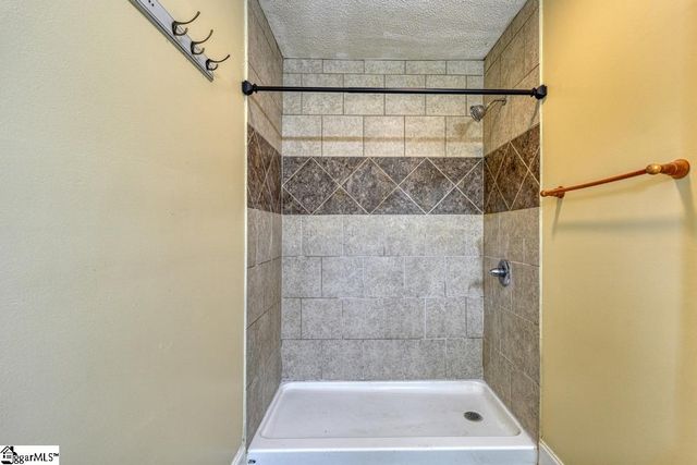 130 Lincoln Drive, Spartanburg, SC 29306