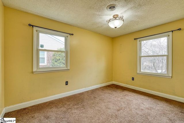 130 Lincoln Drive, Spartanburg, SC 29306