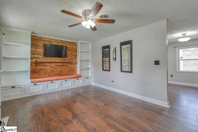 130 Lincoln Drive, Spartanburg, SC 29306