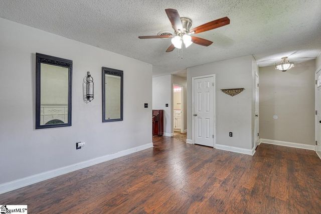 130 Lincoln Drive, Spartanburg, SC 29306