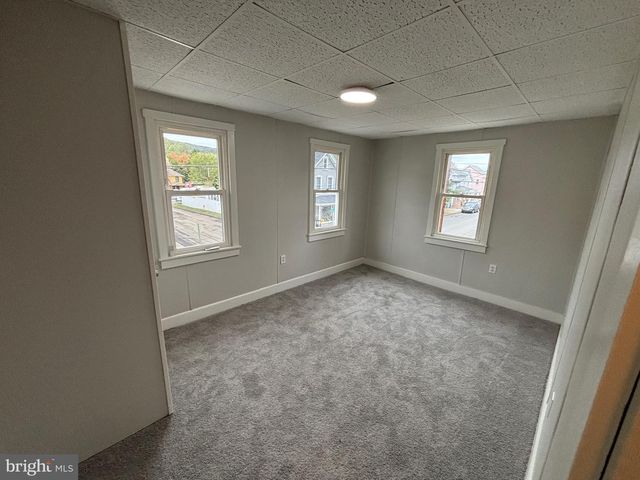 344 N 2ND ST, Lykens, PA 17048