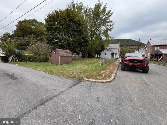 344 N 2ND ST, Lykens, PA 17048