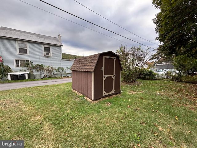 344 N 2ND ST, Lykens, PA 17048