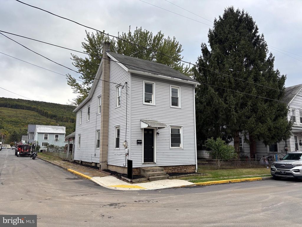 344 N 2ND ST, Lykens, PA 17048