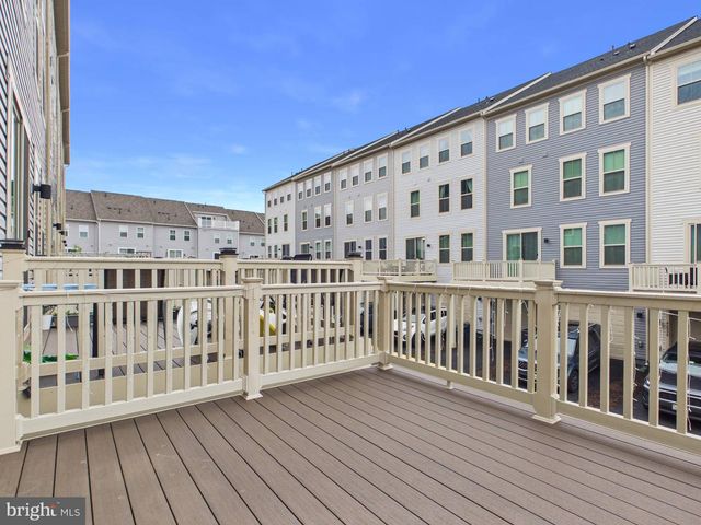 42613 PITLOCHRY TER, Sterling, VA 20166