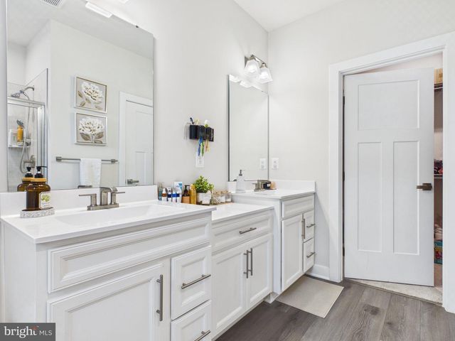 42613 PITLOCHRY TER, Sterling, VA 20166