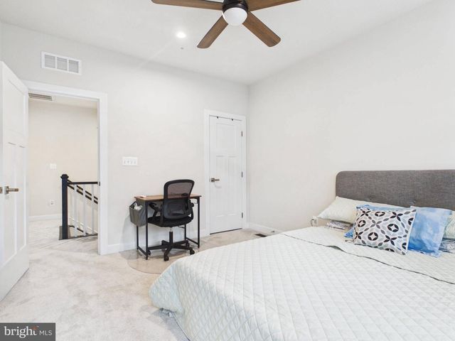 42613 PITLOCHRY TER, Sterling, VA 20166