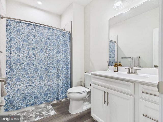 42613 PITLOCHRY TER, Sterling, VA 20166