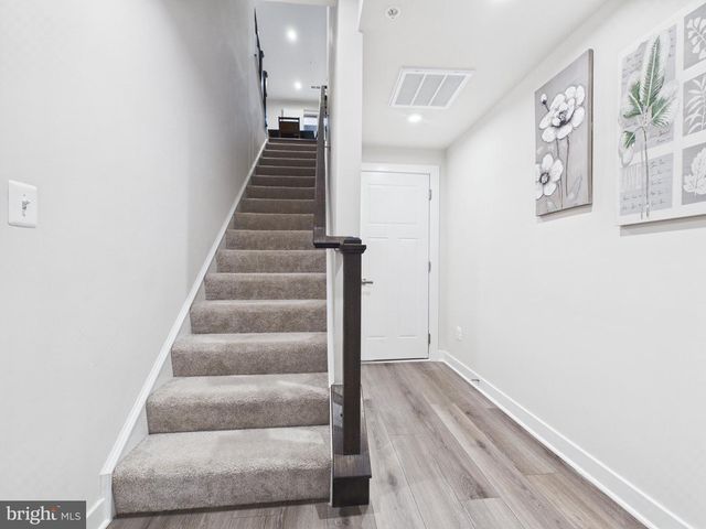 42613 PITLOCHRY TER, Sterling, VA 20166