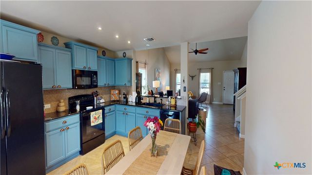 209 Frio River Trail, Hutto, TX 78634