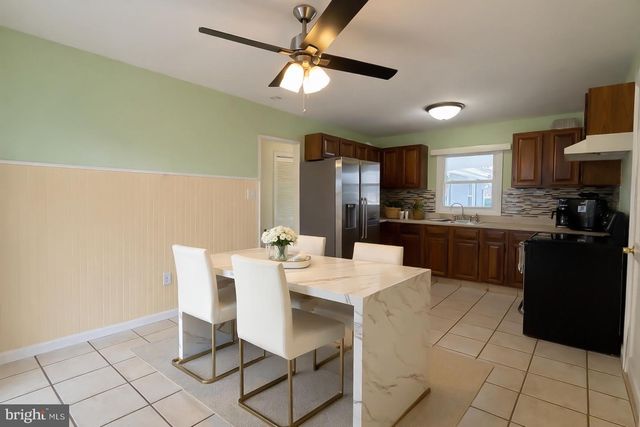 1 MONTCLAIR LN, Willingboro, NJ 08046