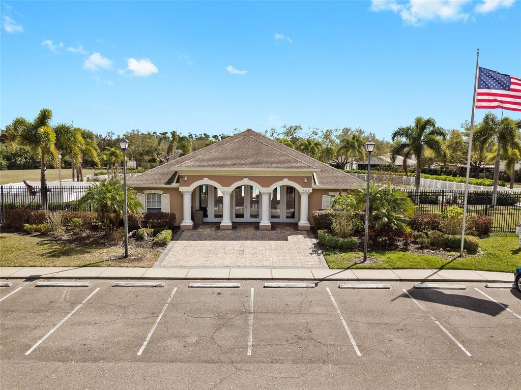 Image 19 of property listing at 4617 SABAL KEY DRIVE, Bradenton, FL 34203