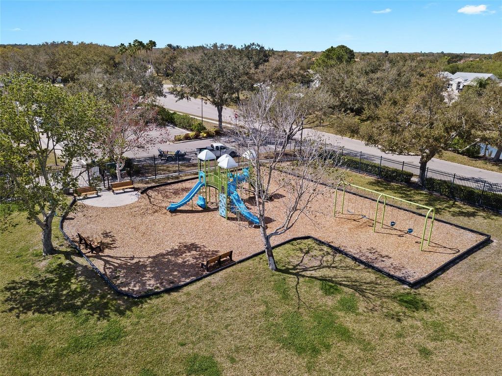 Image 21 of property listing at 4617 SABAL KEY DRIVE, Bradenton, FL 34203