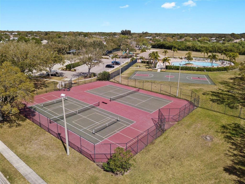 Image 23 of property listing at 4617 SABAL KEY DRIVE, Bradenton, FL 34203