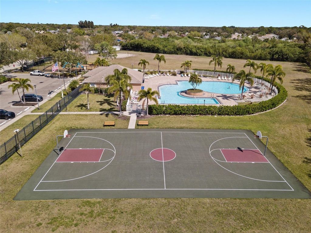 Image 24 of property listing at 4617 SABAL KEY DRIVE, Bradenton, FL 34203