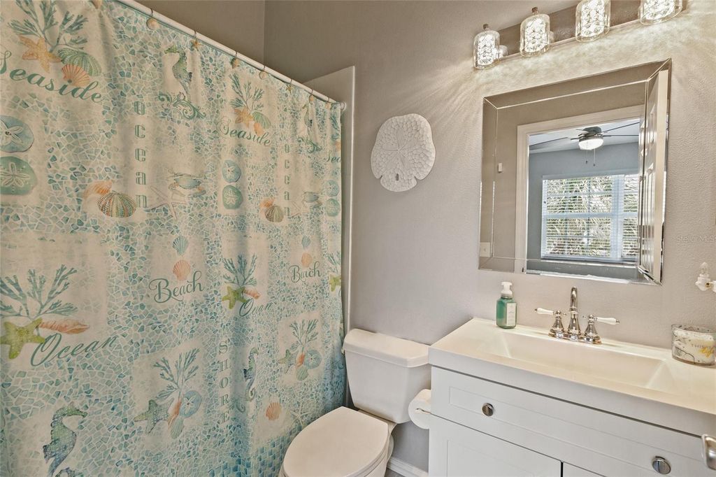 Image 10 of property listing at 4617 SABAL KEY DRIVE, Bradenton, FL 34203