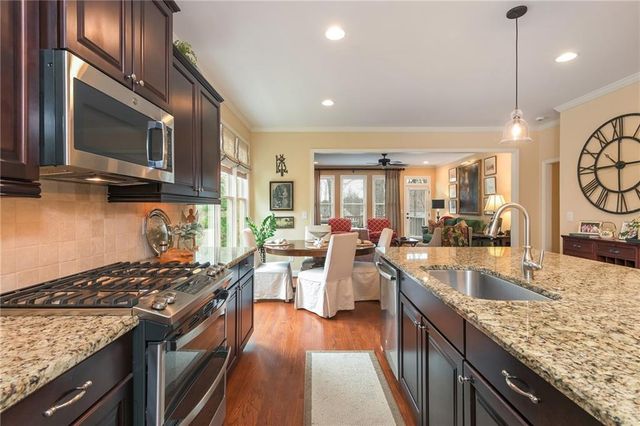 215 Cornerstone Drive, Woodstock, GA 30188