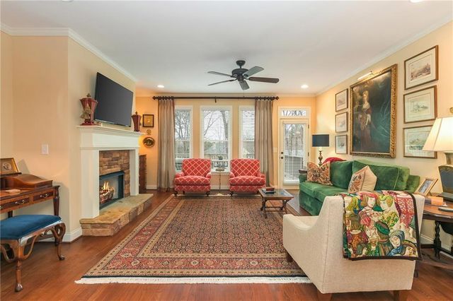 215 Cornerstone Drive, Woodstock, GA 30188