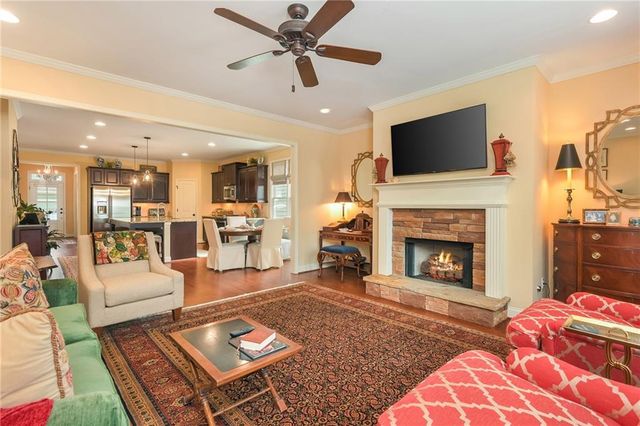 215 Cornerstone Drive, Woodstock, GA 30188