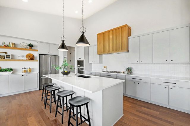 3658 N Bristol Ct, Wichita, KS 67226