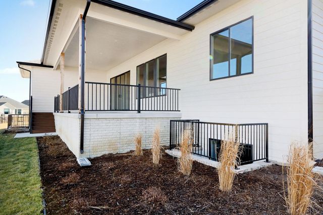 3658 N Bristol Ct, Wichita, KS 67226