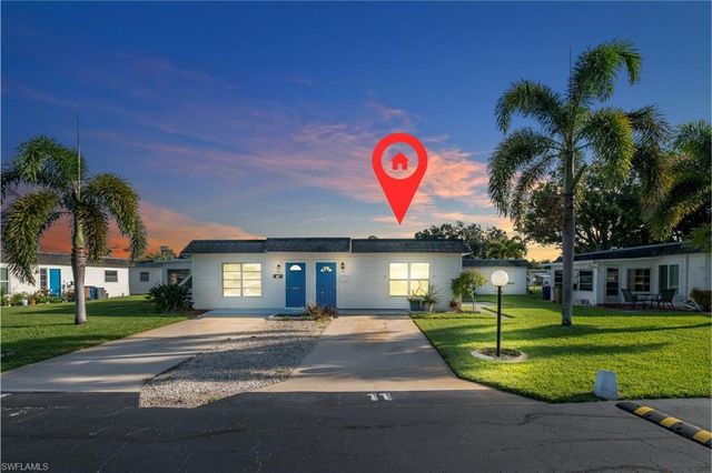 11 Hamlin CT, Lehigh Acres, FL 33936