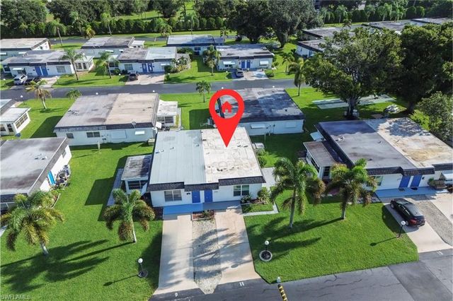 11 Hamlin CT, Lehigh Acres, FL 33936
