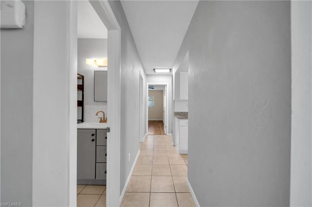 11 Hamlin CT, Lehigh Acres, FL 33936