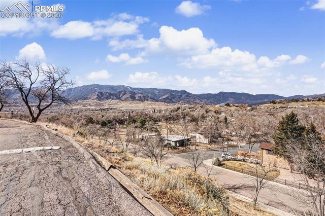 2389 Stepping Stones Way, Colorado Springs, CO 80904