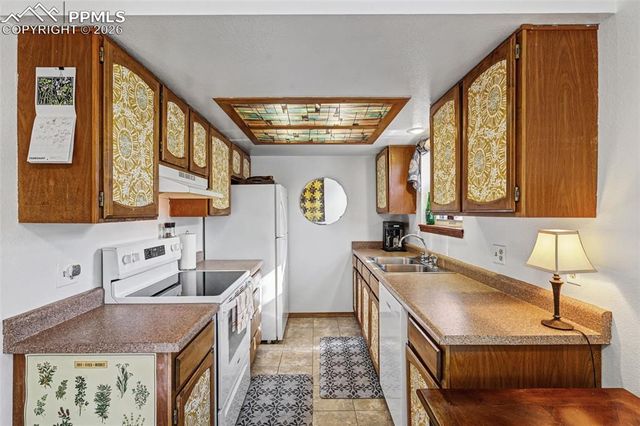 2389 Stepping Stones Way, Colorado Springs, CO 80904