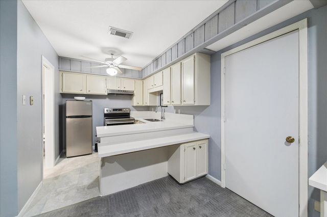 2411 Oakbank Drive, Kingwood, TX 77339