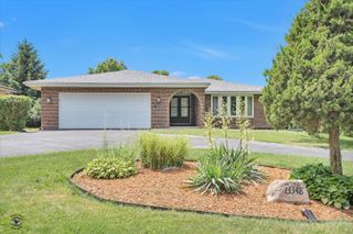 13348 S Stephen Drive, Palos Park, IL 60464