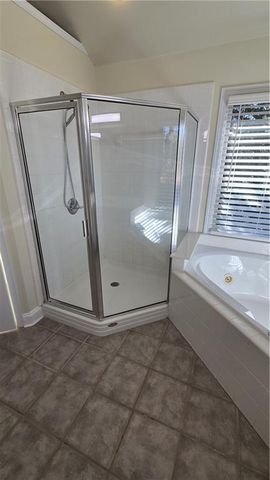 1550 Heatherglade Lane, Lawrenceville, GA 30045