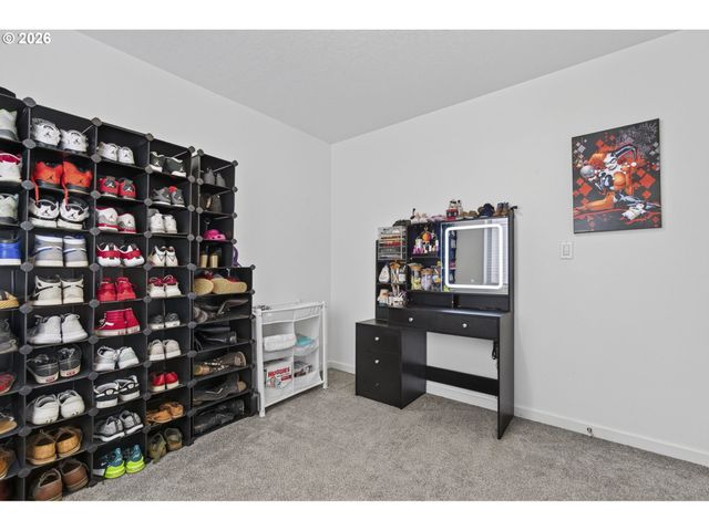 871 N 20TH Way, Cornelius, OR 97113