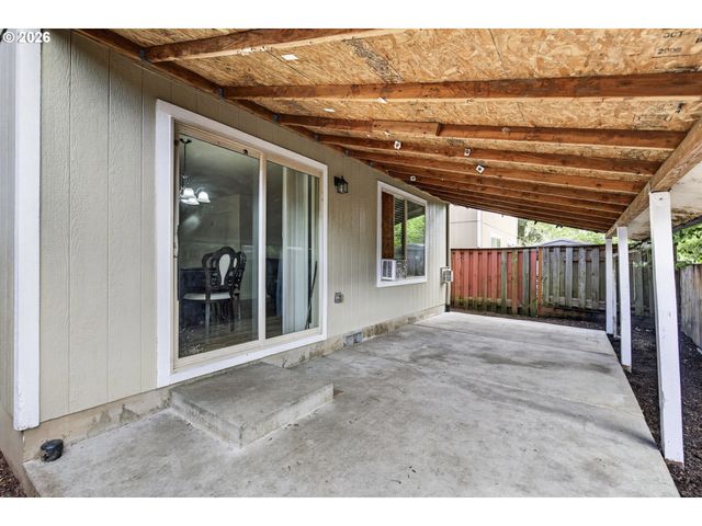 871 N 20TH Way, Cornelius, OR 97113