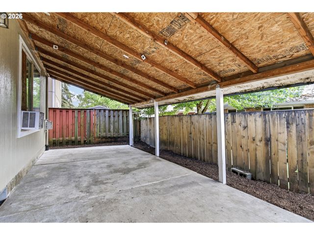 871 N 20TH Way, Cornelius, OR 97113