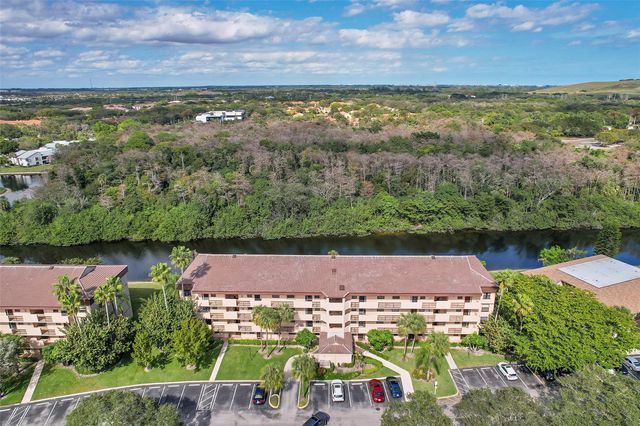 2660 Carambola Cir N 202, Coconut Creek, FL 33066