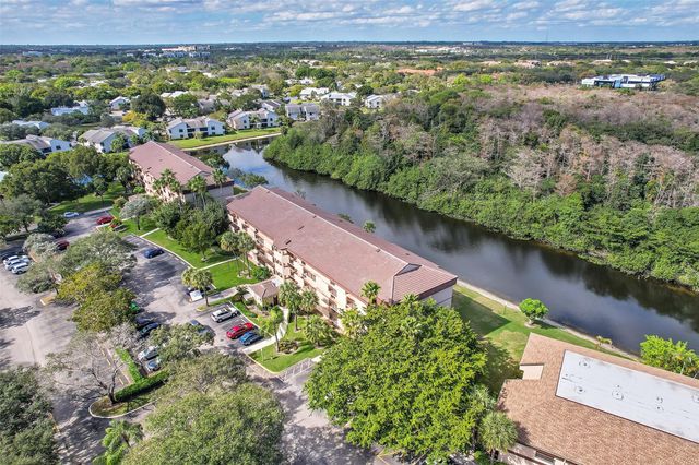 2660 Carambola Cir N 202, Coconut Creek, FL 33066