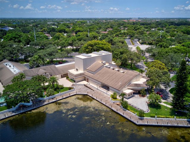 2660 Carambola Cir N 202, Coconut Creek, FL 33066