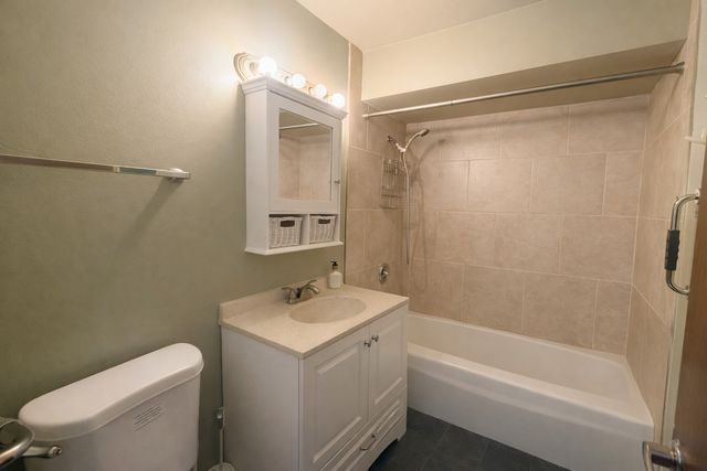 314 Lathrop Avenue 503, Forest Park, IL 60130