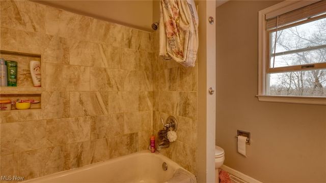 10525 Twin Oaks Drive, Cambridge, OH 43725