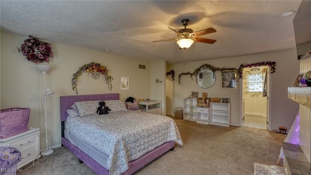 10525 Twin Oaks Drive, Cambridge, OH 43725