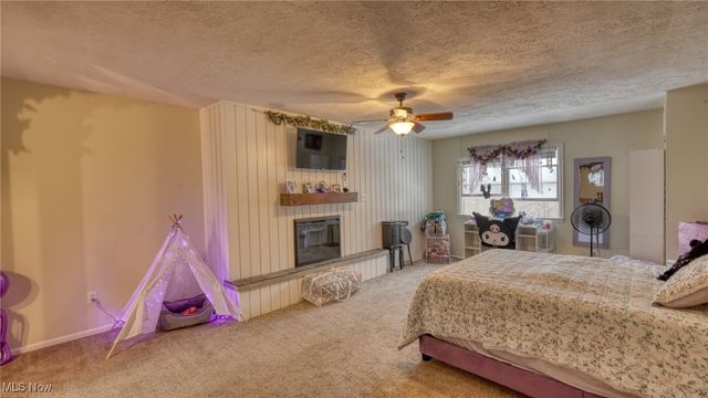 10525 Twin Oaks Drive, Cambridge, OH 43725