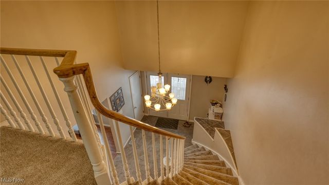 10525 Twin Oaks Drive, Cambridge, OH 43725