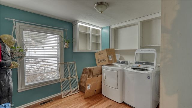 10525 Twin Oaks Drive, Cambridge, OH 43725